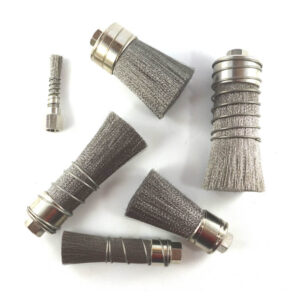 Lubricating Chisel Lubrication Brushes for chain lubrication with Oiler